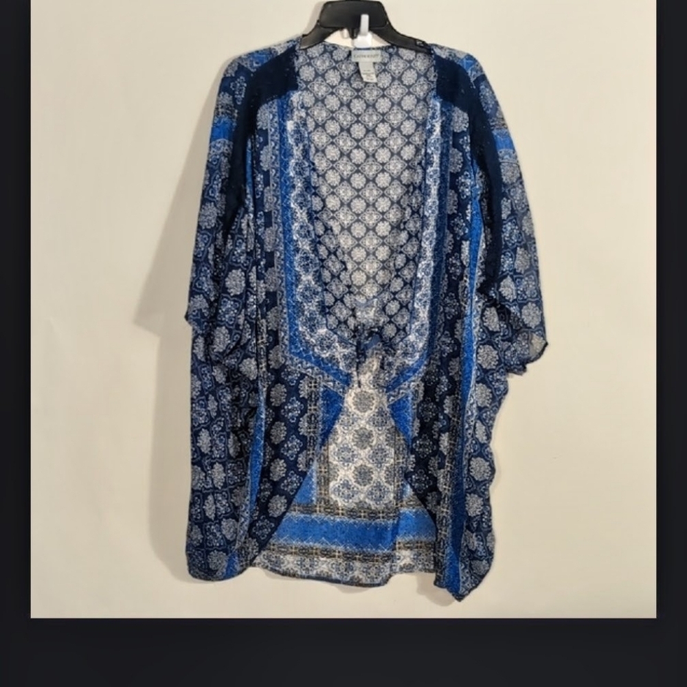 Catherines Navy and White Floral Kimono 2XL-3XL - Picture 2 of 7